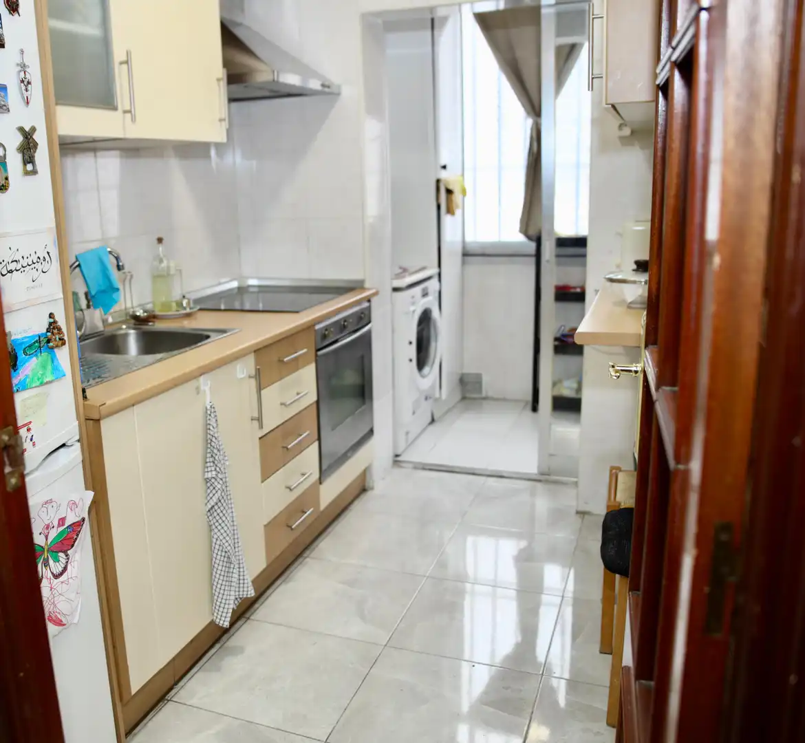 Cocina de Piso en venta en Madrid con Terraza y Horno