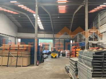 Nau industrial en venda a Quart de Poblet