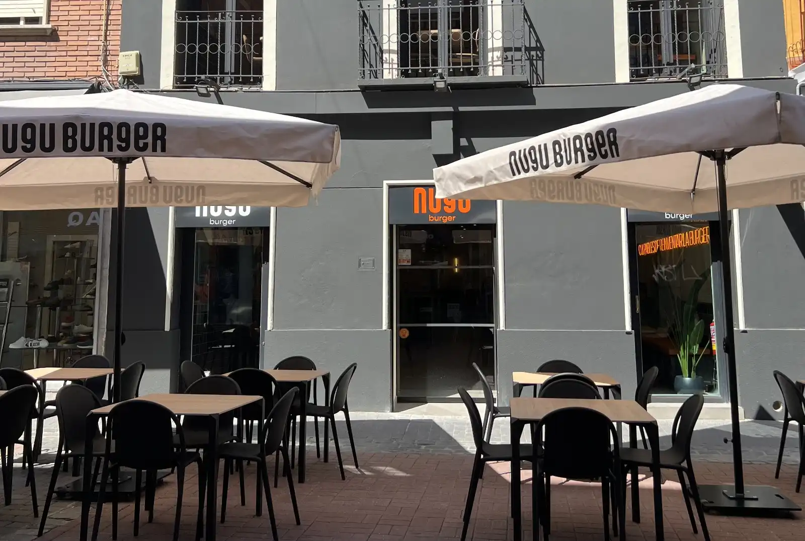 Terrasse von Geschaftsraum zur ubertragung in Madrid mit Klimaanlage, Heizung und Terrasse