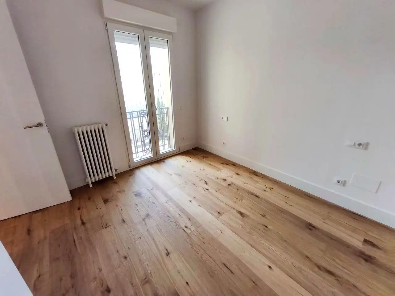 Bedroom of Flat for rent in Barrio de Salamanca