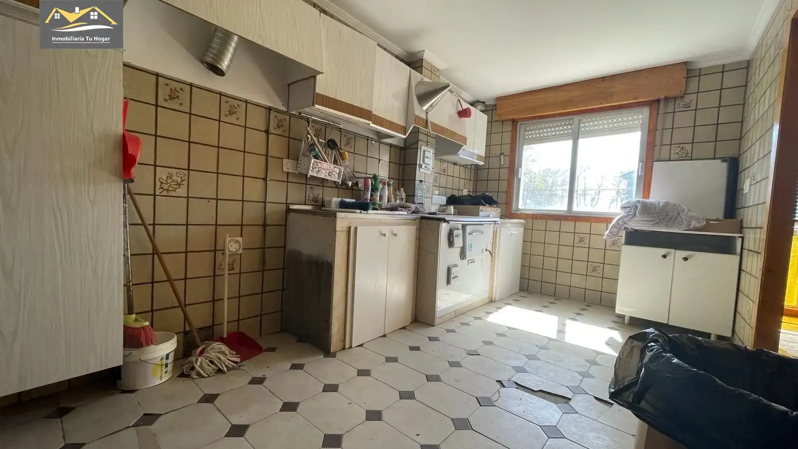 Kitchen of Houses for sale in Maceda  with Terrace, Storage room and Furnished