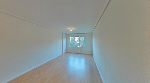 Foto 3 de Piso en venta en Avenida de la Constitución, 86, Virgen del Rosario, Torrejón de Ardoz