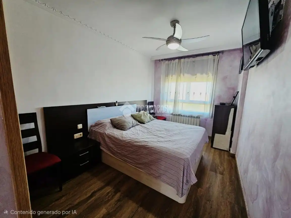 Schlafzimmer von Dachboden zum Verkauf in Parla mit Klimaanlage, Heizung und Terrasse
