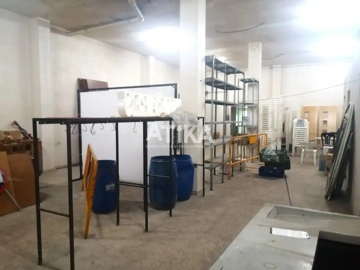 Locale commerciale in vendita a Sant Josep - Zona Hospital, imagen 5