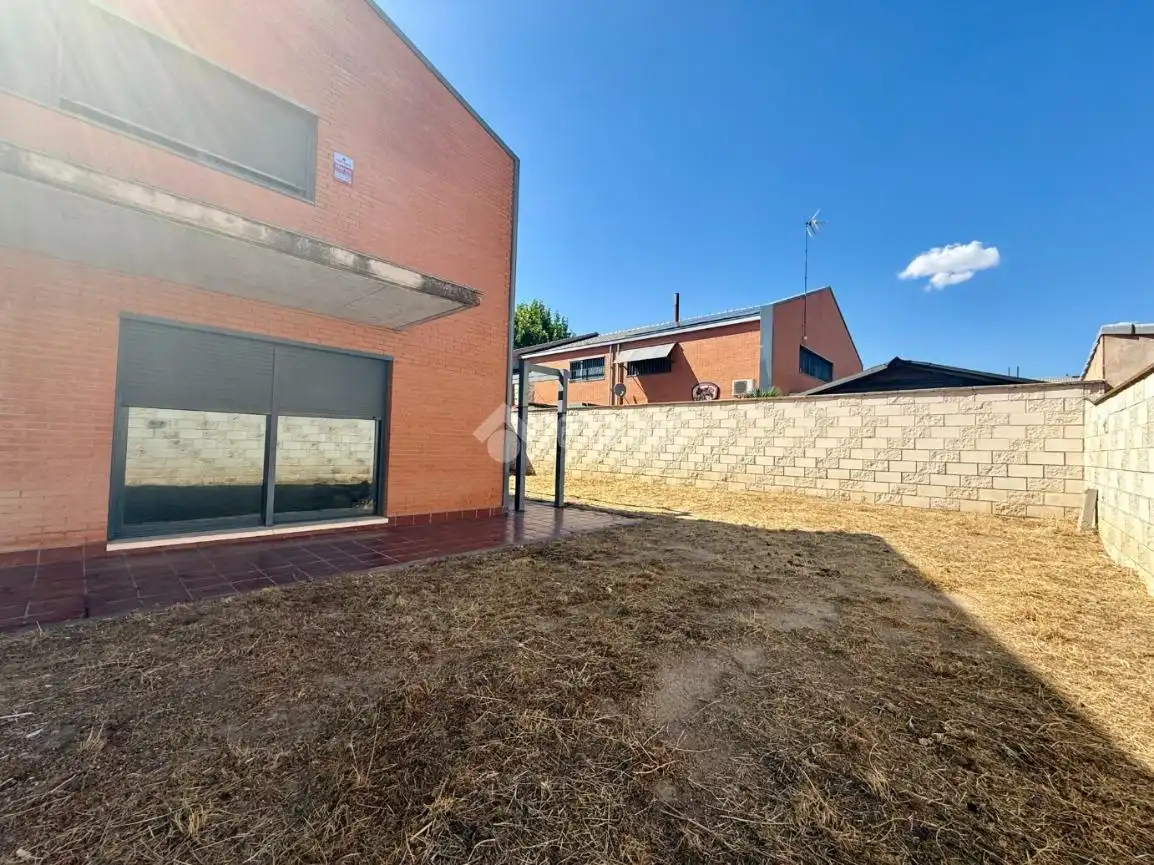 Garden of Detached homes for sale in Alovera  with Heating and Alarm