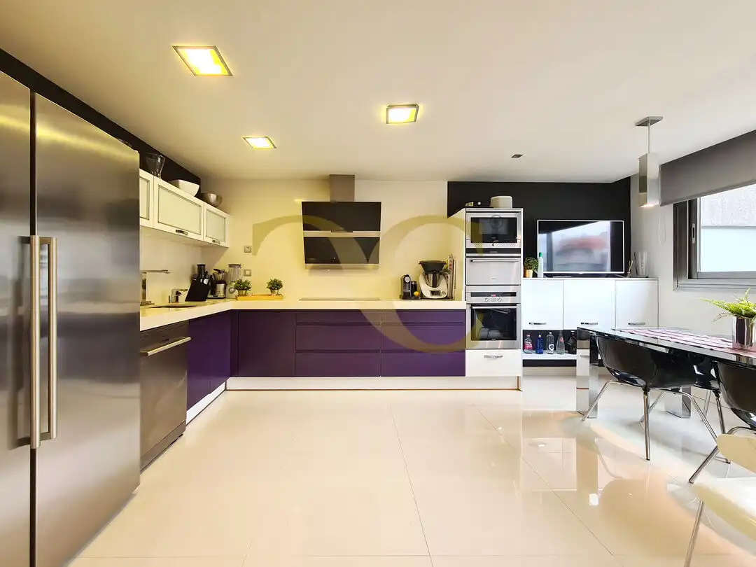 Küche von Maisonette zum Verkauf in Oviedo  mit Heizung, Privatgarten und Terrasse