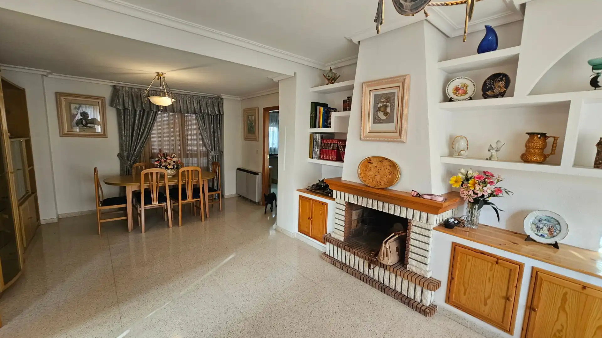 Sala d'estar de Casa adosada de lloguer en El Campello amb Terrassa, Traster i Moblat