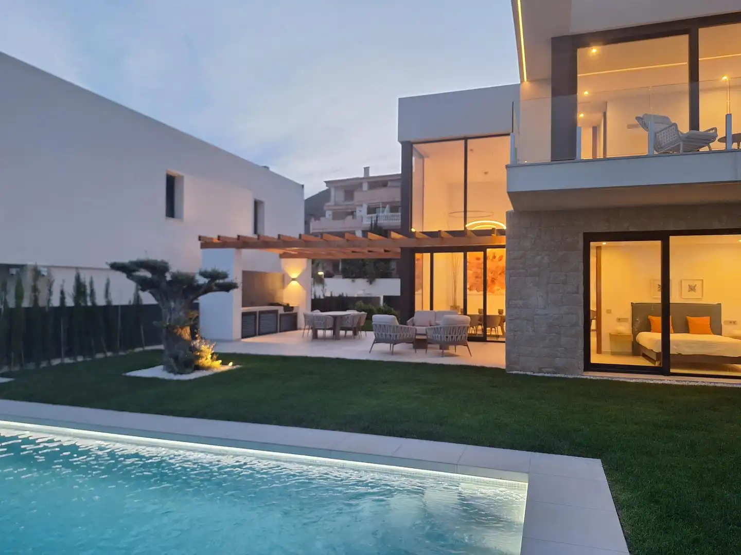 Chalet con piscina en venta en Golf Bahía, imagen 11