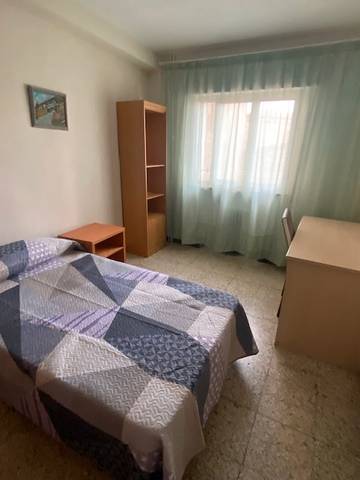 Piso en Alquiler en Avenida de Portugal en Garrido Sur