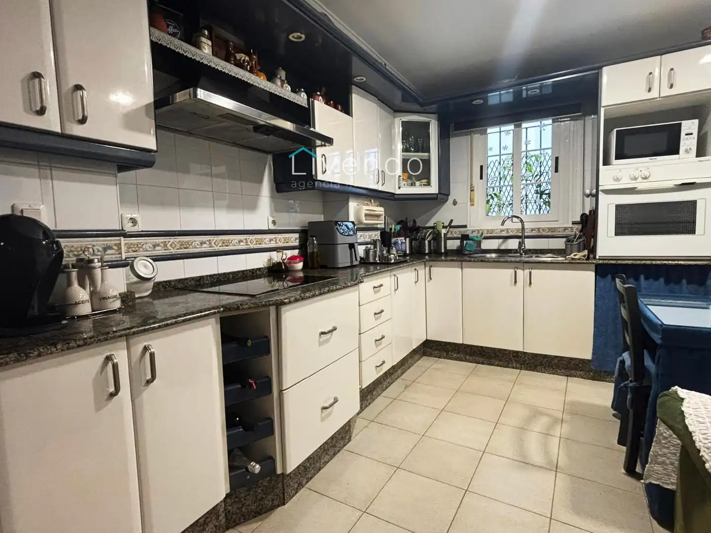 Kitchen of Detached homes for sale in Alcalá de los Gazules
