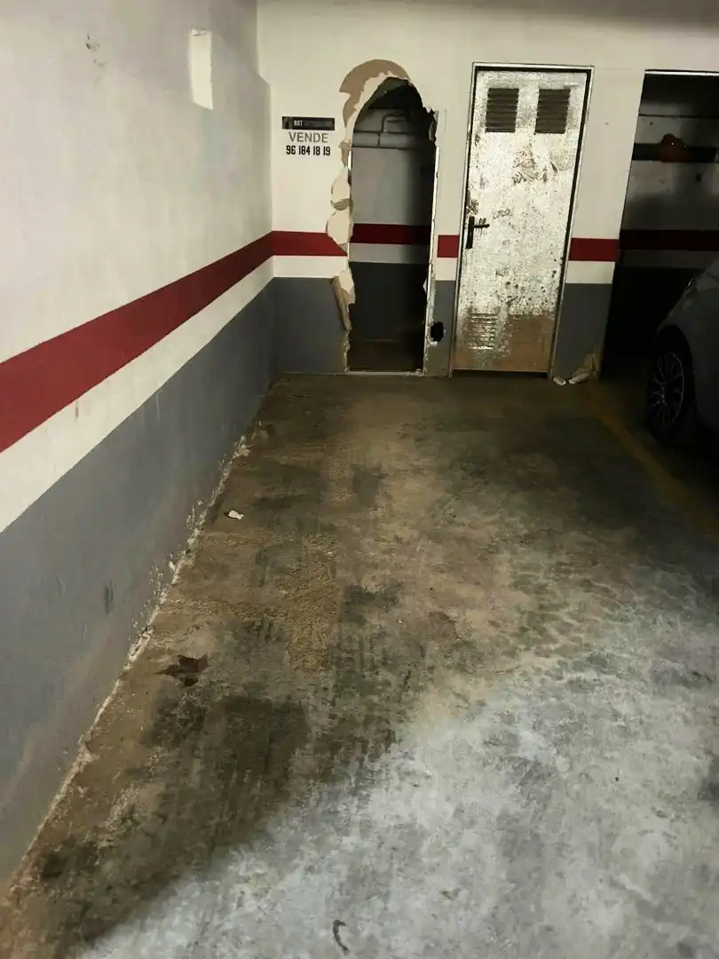 Garaje en venta en Benetússer