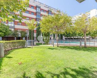 Vista exterior de Pis de lloguer en  Madrid Capital amb Aire condicionat, Calefacció i Piscina