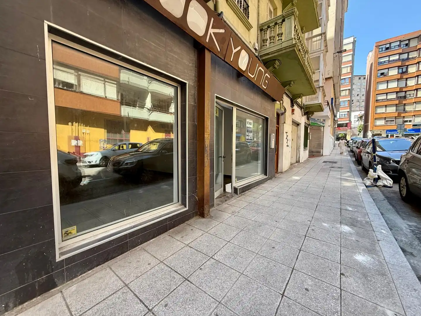 Vista exterior de Local en venda en Santander