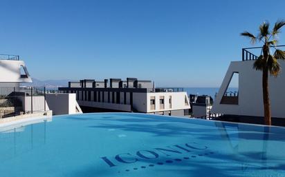 Piscina de Apartament en venda en Santa Pola amb Aire condicionat, Terrassa i Balcó