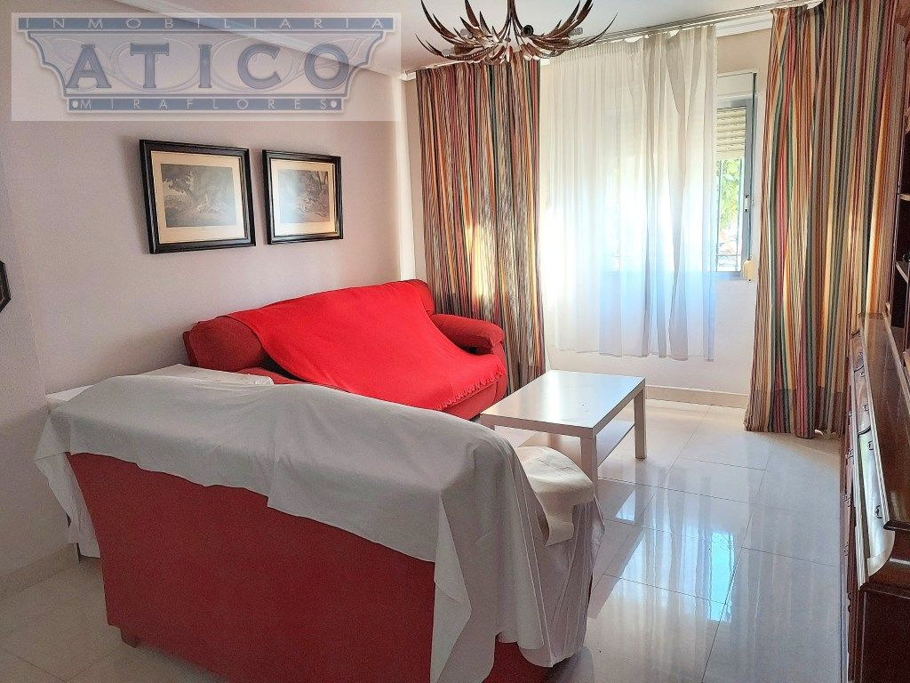 Living room of Flat for sale in  Sevilla Capital  with Air Conditioner and Furnished