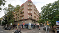 Vista exterior de Local en venda en  Barcelona Capital