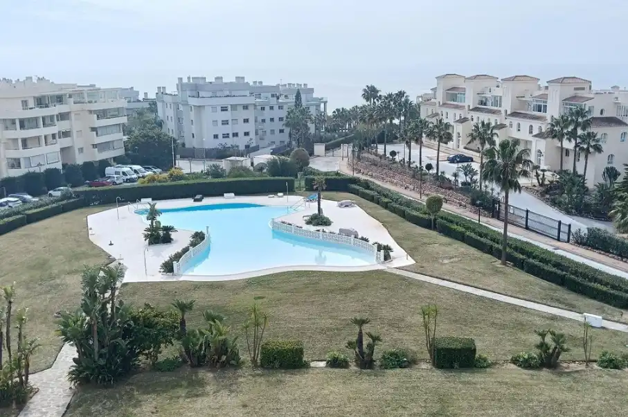 Appartamento con piscina in vendita a El Faro de Calaburra - Chaparral, imagen 2