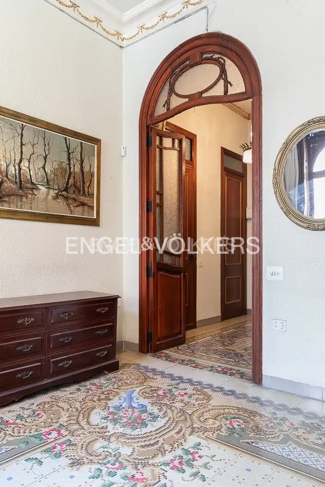 Wohnung zum Verkauf in Valencia mit Klimaanlage, Heizung und Abstellraum