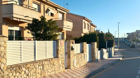 Foto 2 de Casa adosada en venda a Olesa de Montserrat, Barcelona