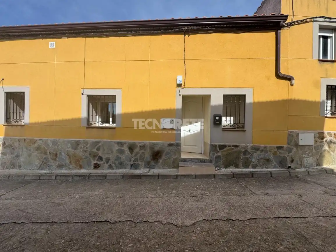 Exterior view of Country homes for sale in Tórtola de Henares  with Heating