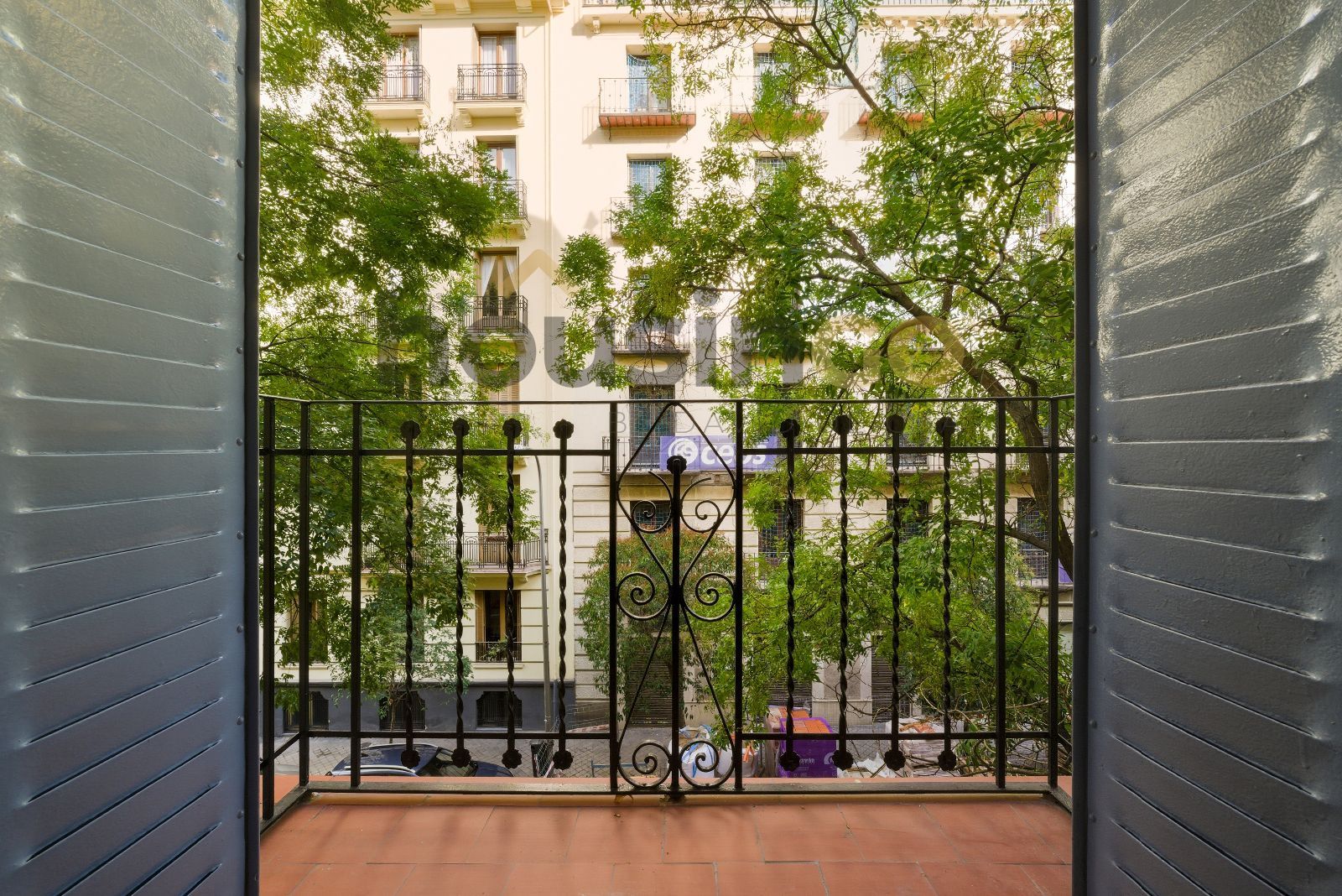 Exterior view of Flat for sale in  Madrid Capital  with Air Conditioner, Heating and Parquet flooring