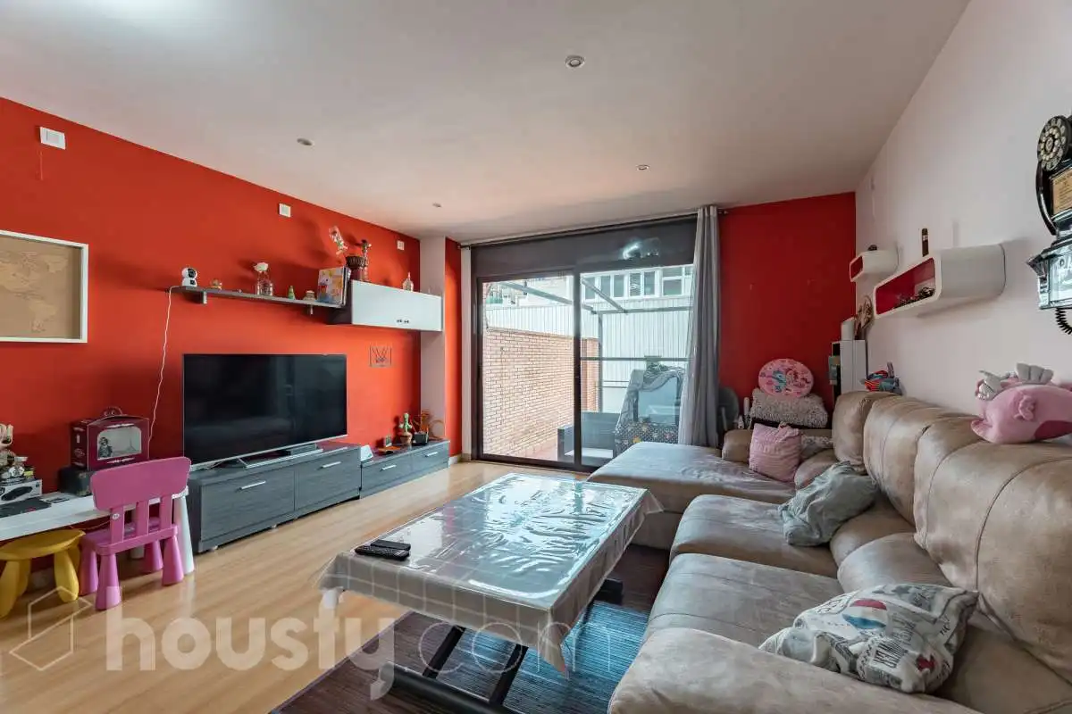 Sala de estar de Piso en venta en Viladecans con Aire acondicionado, Calefacción y Parquet