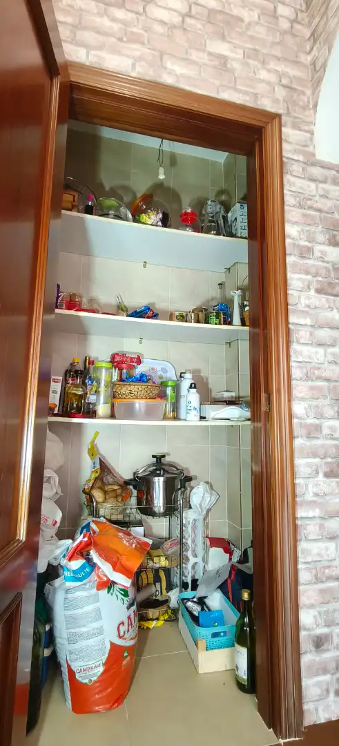 Küche von Haus zum Verkauf in Bollullos Par del Condado mit Abstellraum und Balkon