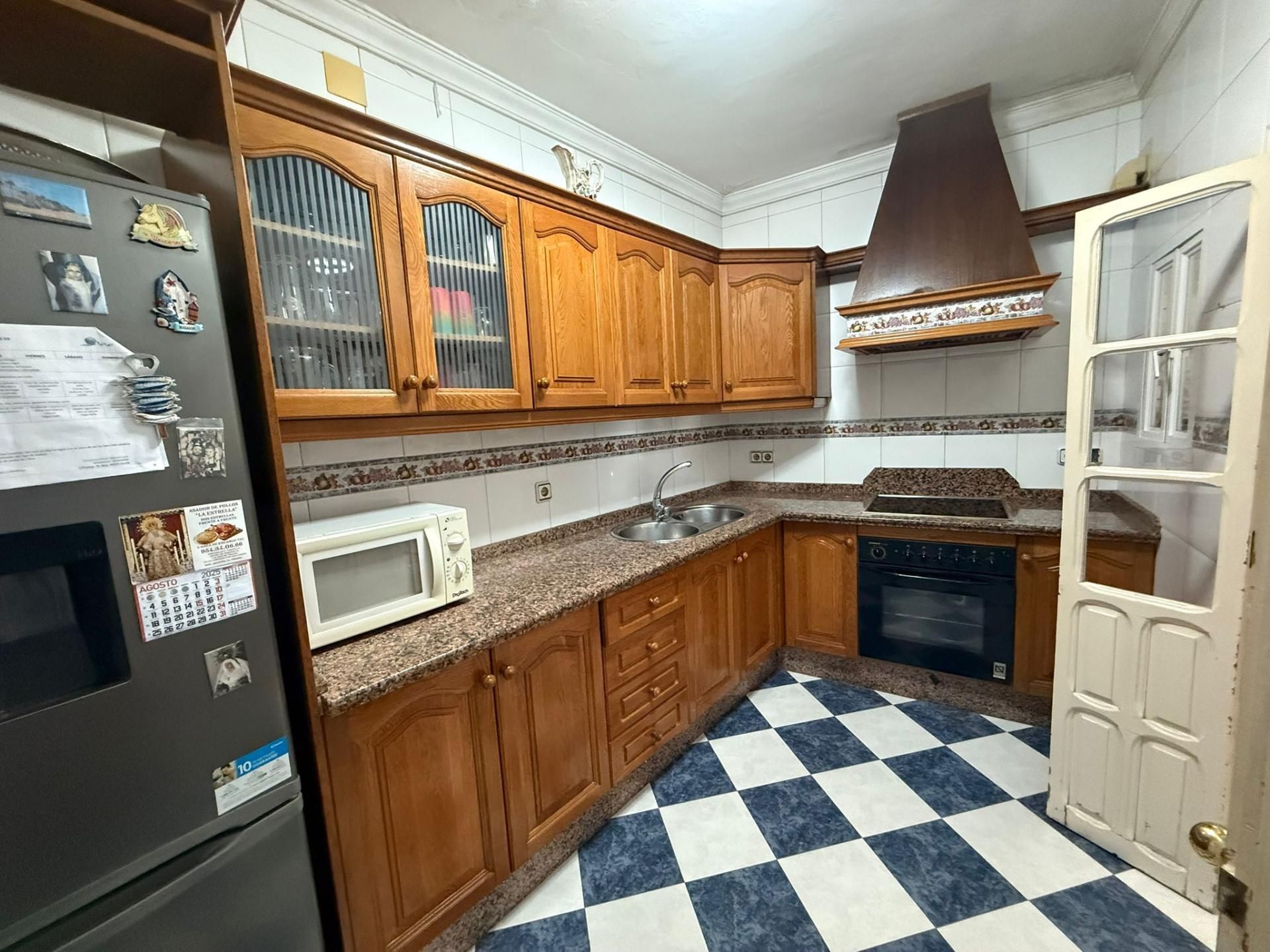 Cocina de Casa adosada en venta en Las Cabezas de San Juan