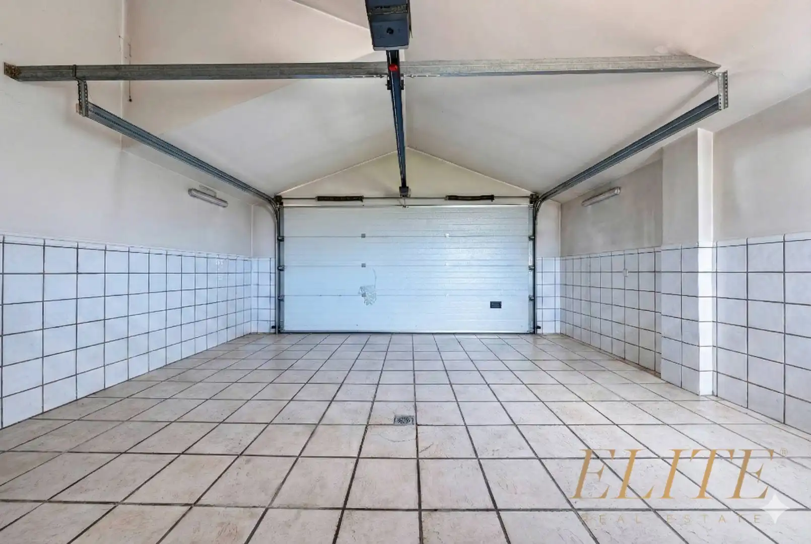 Aparcament de Casa o xalet en venda en Santa Brígida amb Calefacció, Jardí privat i Terrassa