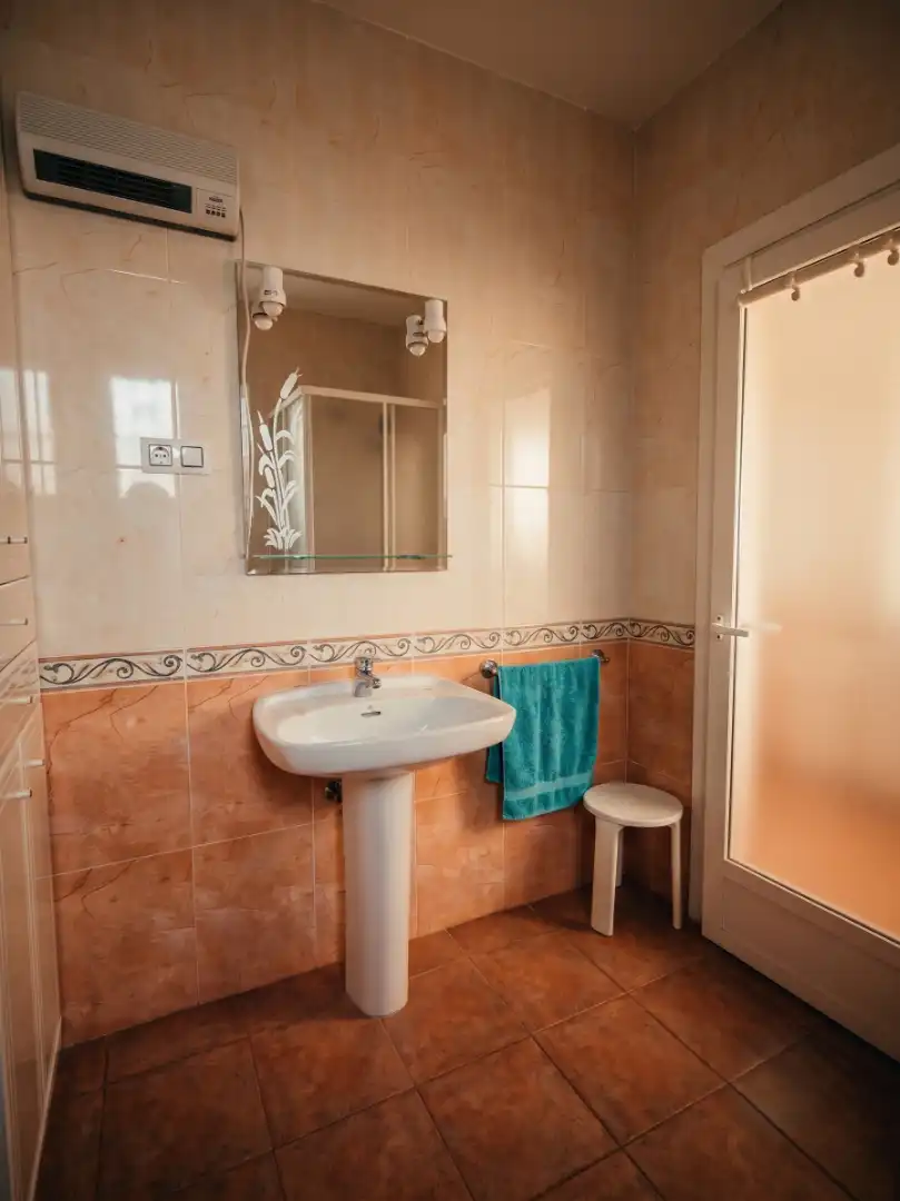 Baño de Casa o chalet en venta en Linares con Calefacción, Jardín privado y Amueblado