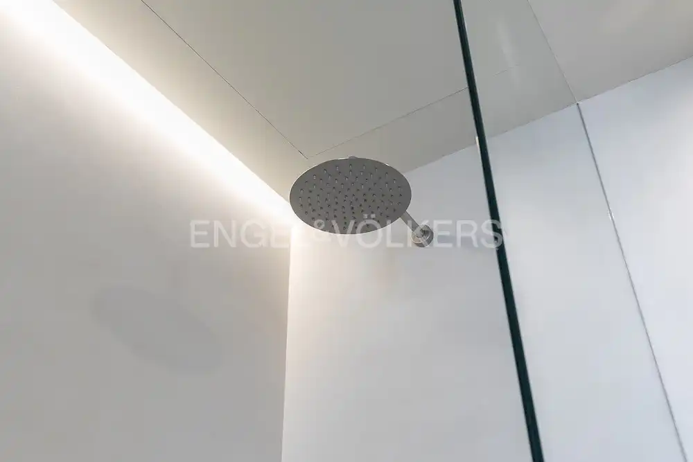 Bathroom of Attic for rent in Valencia  with Air Conditioner, Heating and Terrace