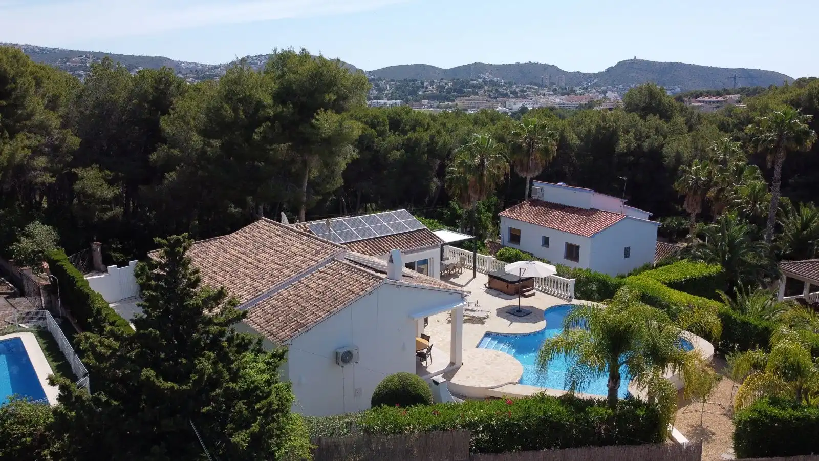 Villa con piscina in vendita a Pinar del Advocat - Cometa