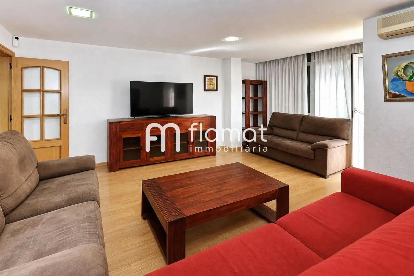 Living room of Flat for sale in Santa Coloma de Gramenet  with Air Conditioner, Furnished and Balcony