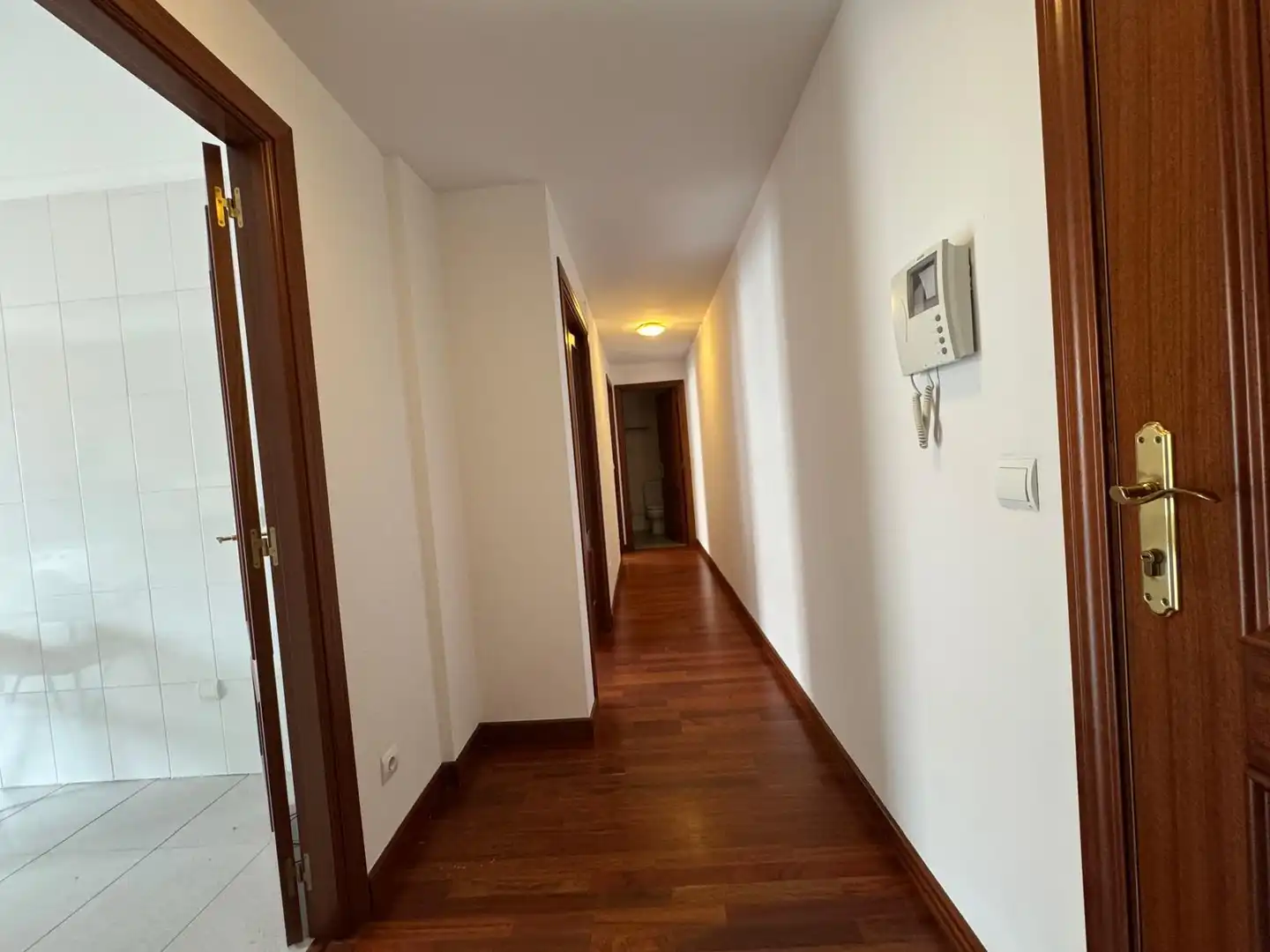 Piso en venta en Torrelavega  con Parquet, Trastero y Amueblado