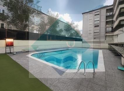 Piscina de Pis en venda en El Masnou amb Aire condicionat, Calefacció i Terrassa