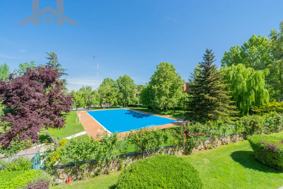 Appartamento con piscina in vendita a Calle Huertas