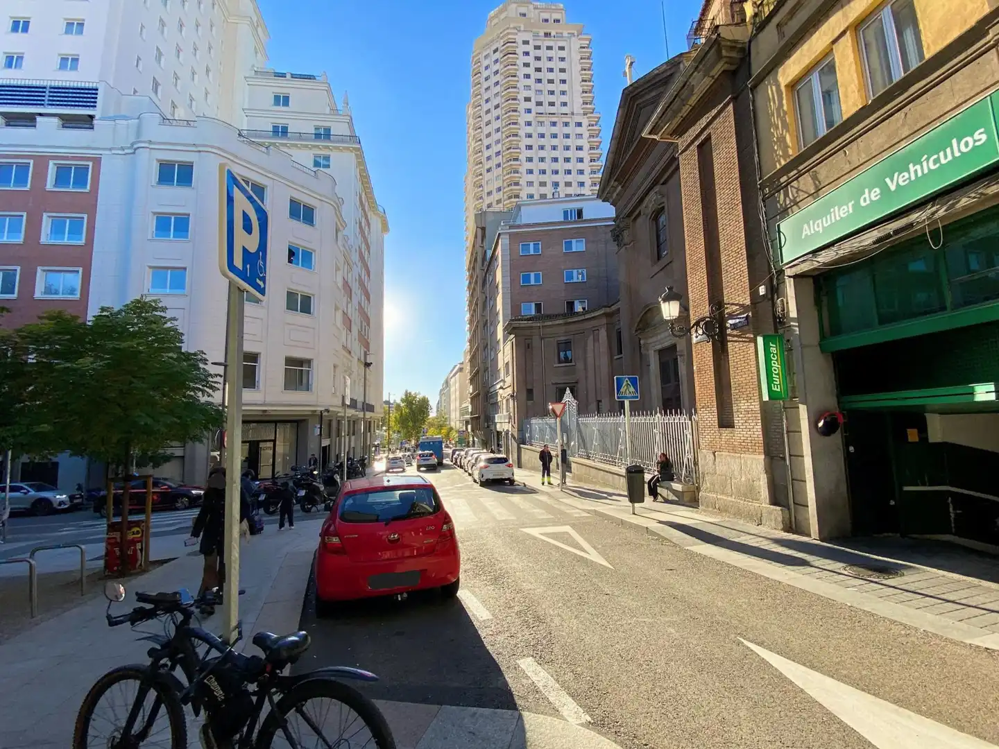 Vista exterior de Piso en venta en Madrid con Calefacción