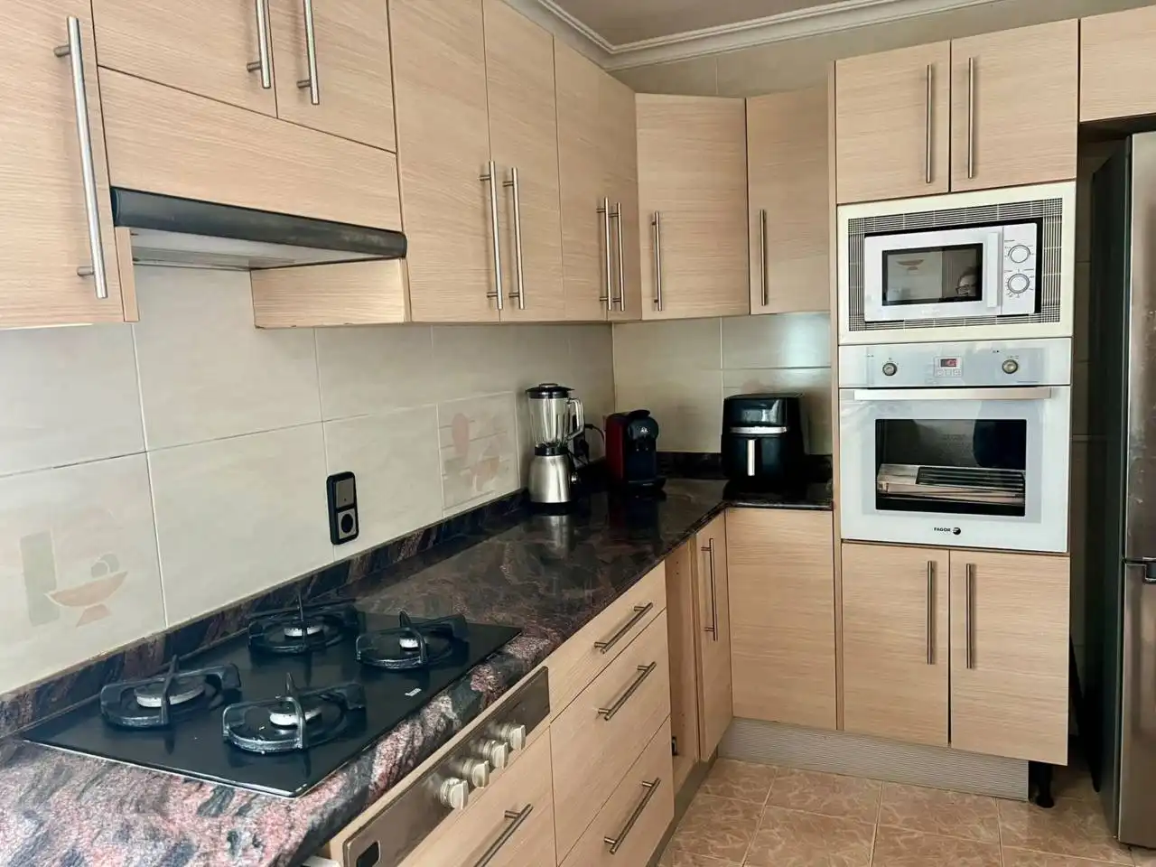 Piso con terraza en venta en Calle Reina, imagen 2