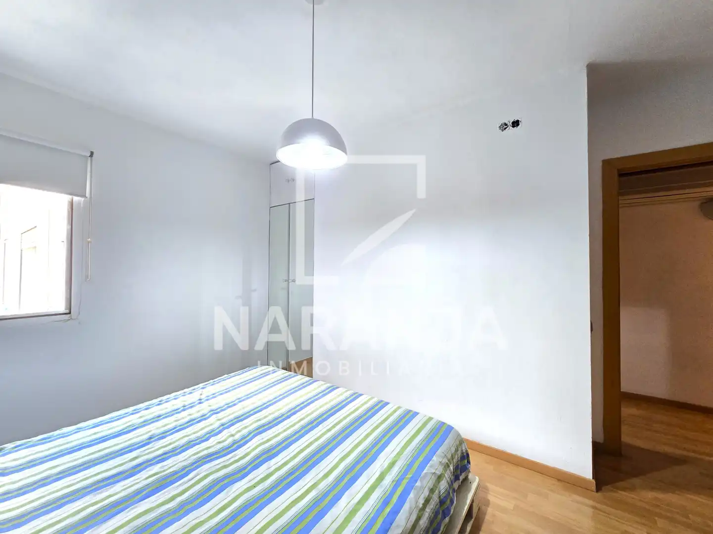 Schlafzimmer von Wohnung zum Verkauf in Santa Coloma de Gramenet mit Klimaanlage und Möbliert