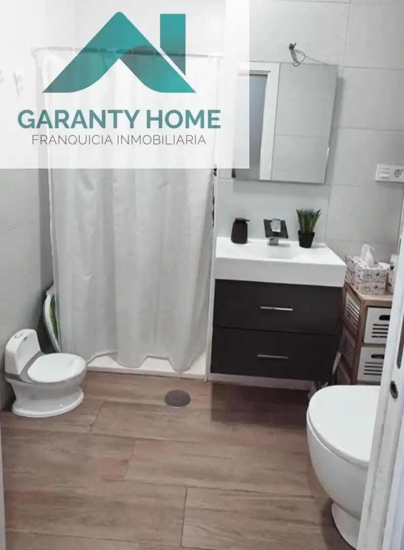 Baño de Planta baja en venta en Jaén con Aire acondicionado y Amueblado