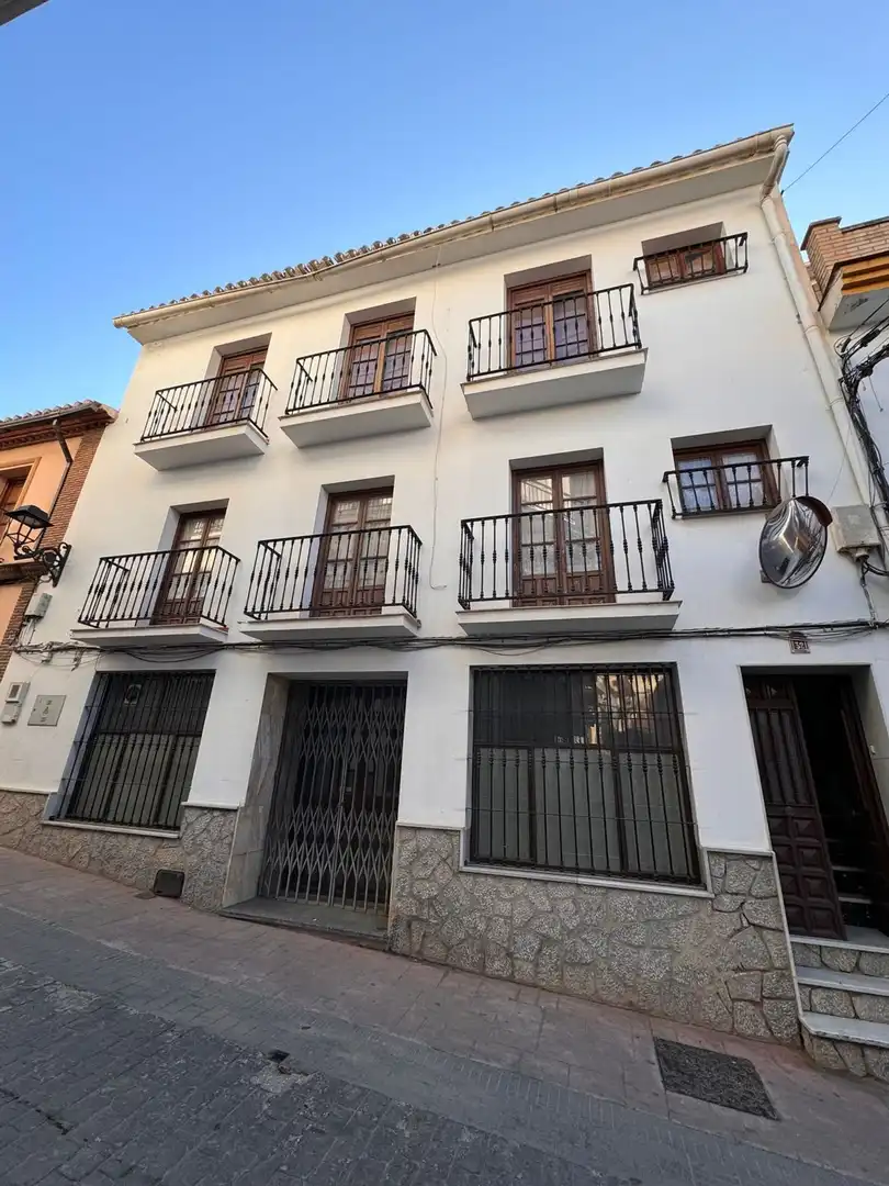 Casa rústica amb terrassa en venda a de Vélez 1