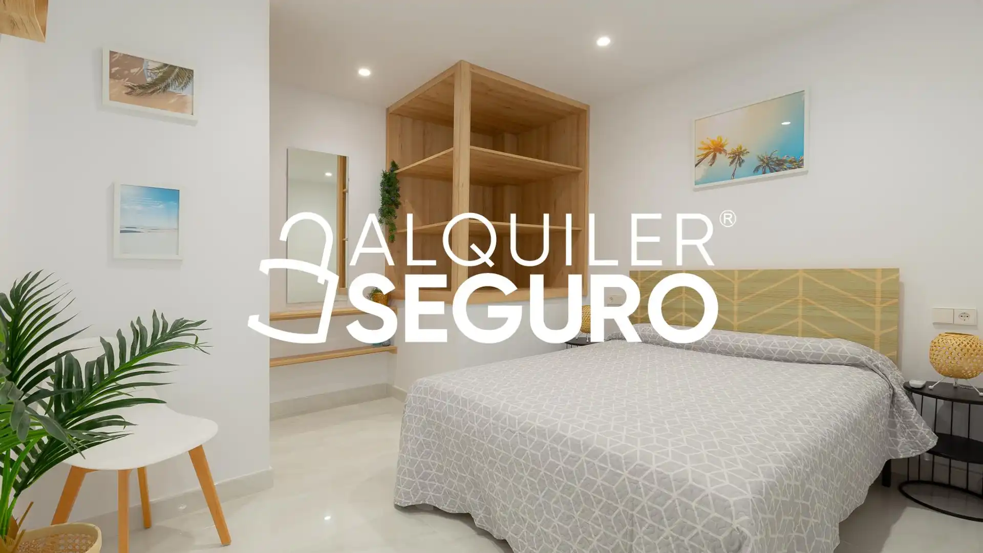 Dormitori de Loft de lloguer en Marbella amb Aire condicionat, Terrassa i Piscina