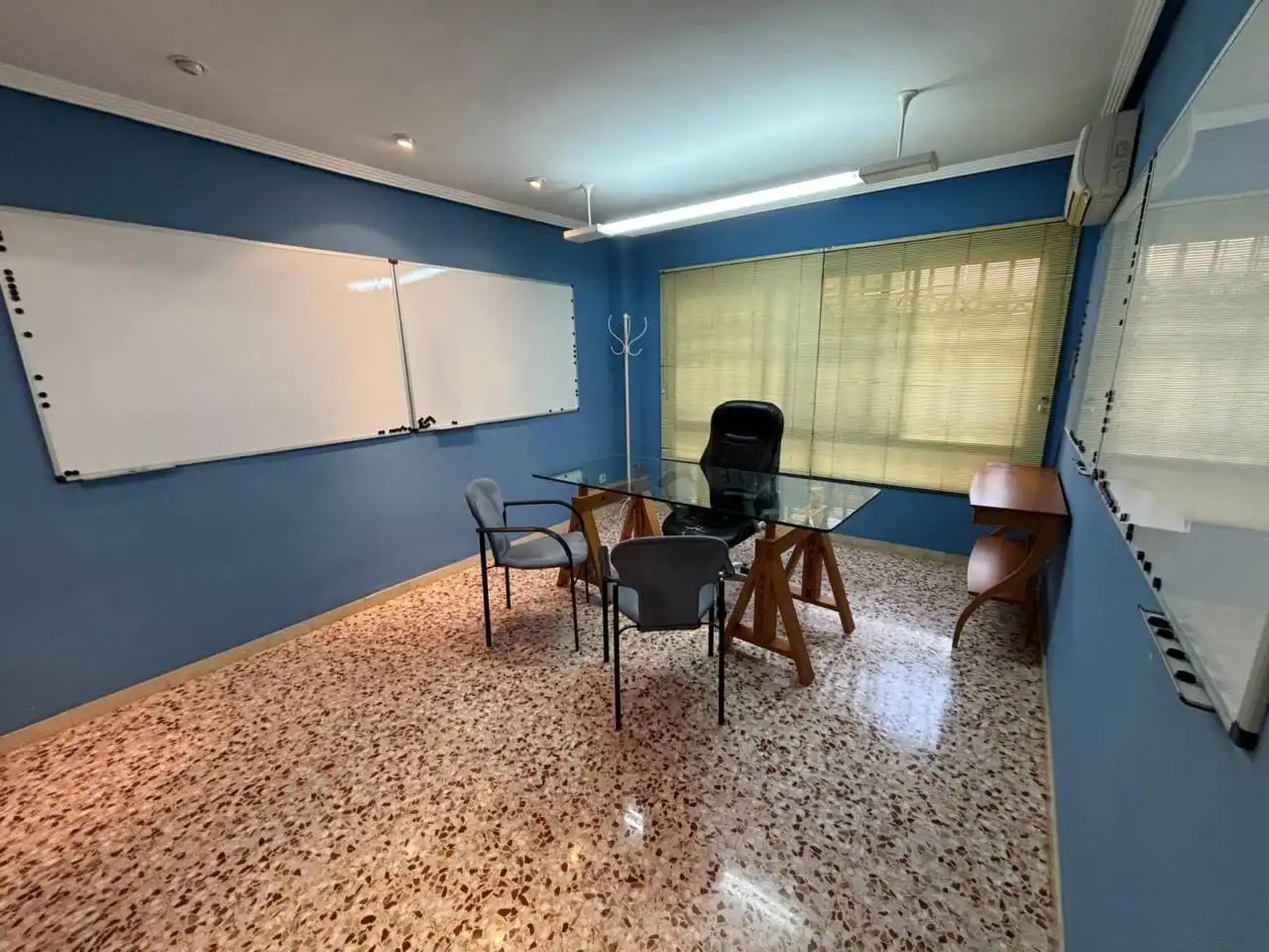 Office space with lift to rent in Calle Antonino Vera 22, imagen 3