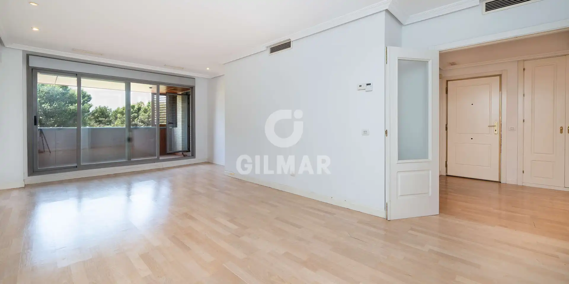 Bedroom of Flat for sale in Madrid  with Heating, Private garden and Storage room