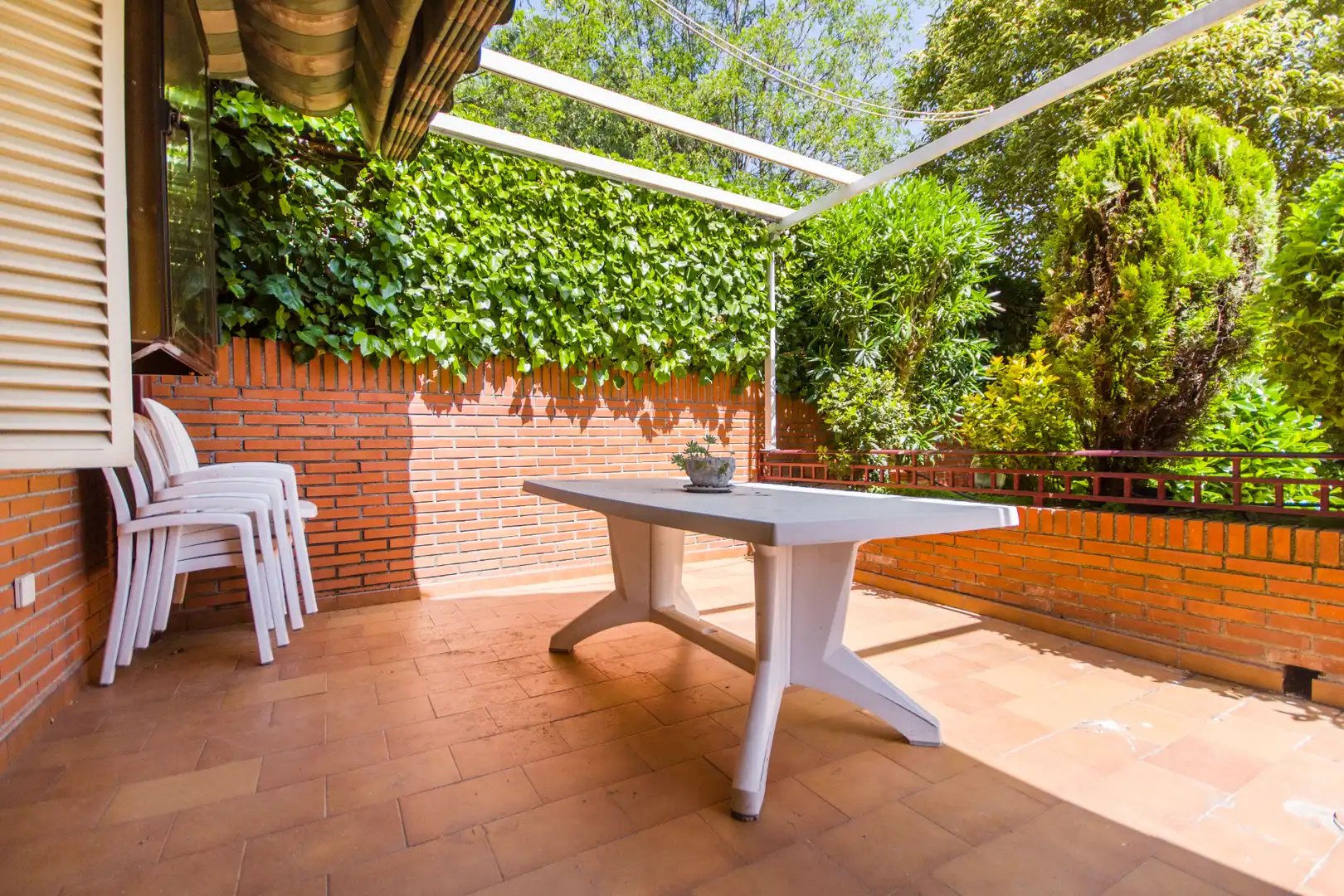 Terrassa de Casa adosada en venda en Getafe amb Aire condicionat, Calefacció i Jardí privat