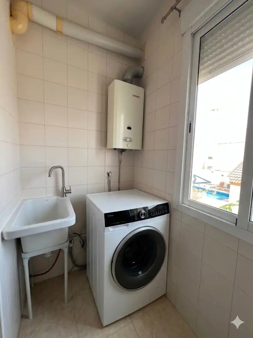 Baño de Piso en venta en Lepe con Aire acondicionado, Calefacción y Trastero