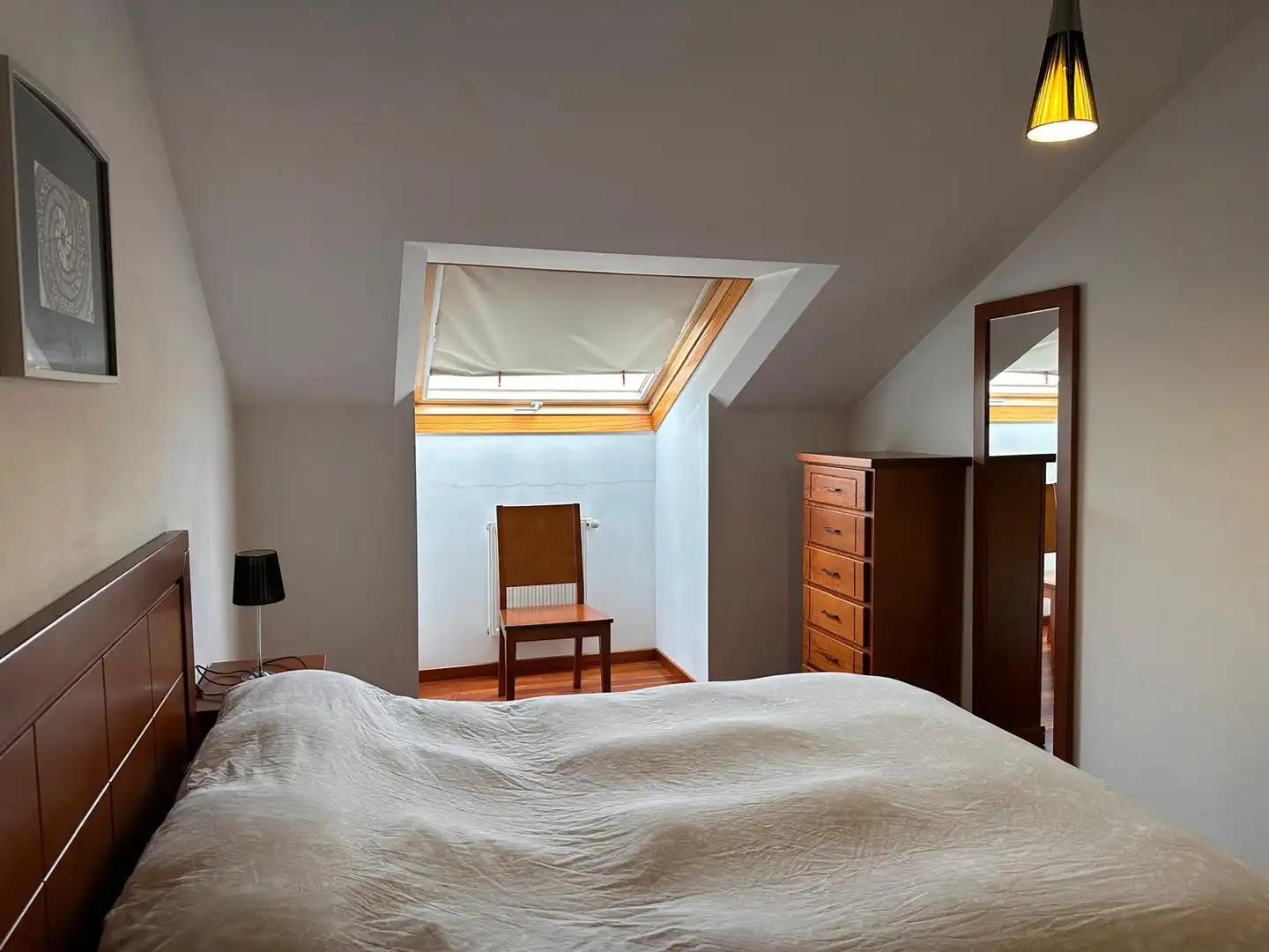 Schlafzimmer von Dachboden zum Verkauf in Ames mit Heizung, Parkett und Abstellraum