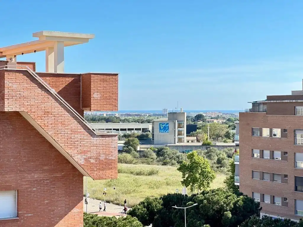 Attique avec terrasse à vendre à JOSEP CARNER, imagen 3