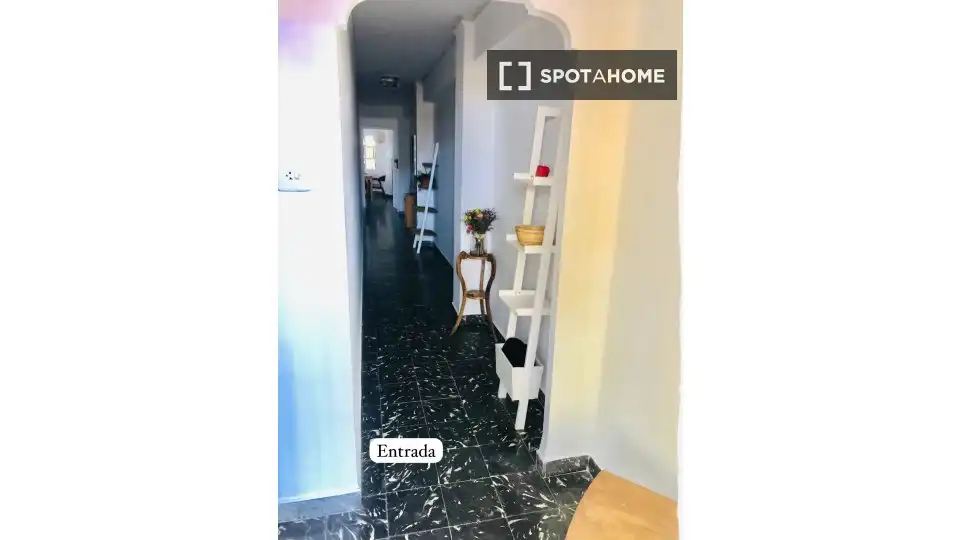 Appartamento con terrazza in affitto a L'Eixample, imagen 9