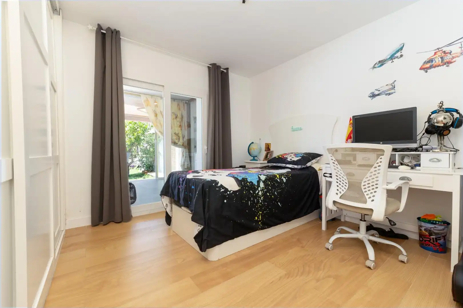 Habitación de Casa o chalet en venta en Málaga con Aire acondicionado, Jardín privado y Terraza